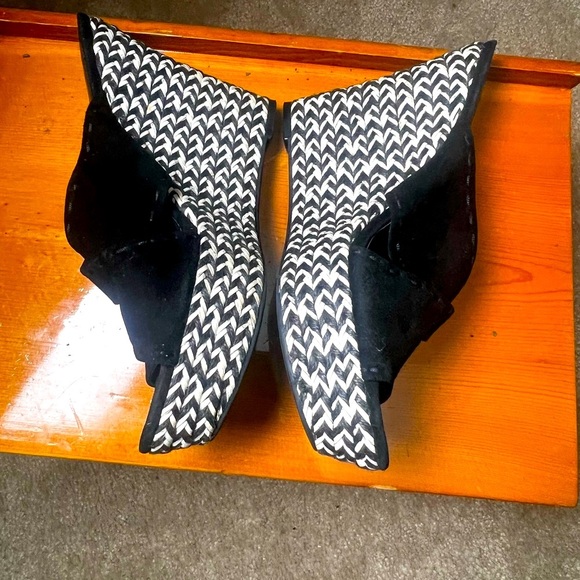 Guess Suede & Wedge Sandal with a Rope Tweed - Picture 10 of 12